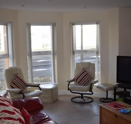46 West Strand Avenue Portrush Exterior photo
